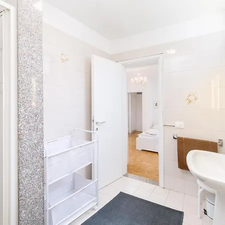 Apartment Homestwenty3 - Eight *